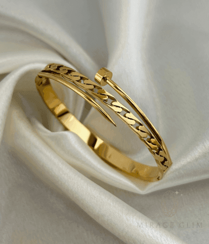 Zz Nail It Cuff