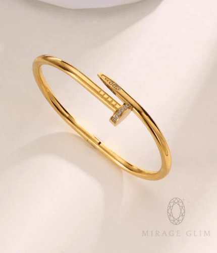 Nail cuff