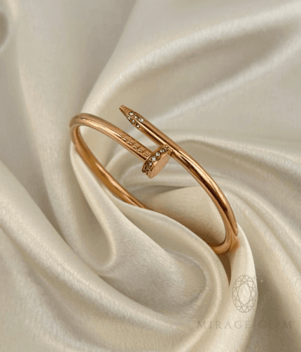 Nail cuff