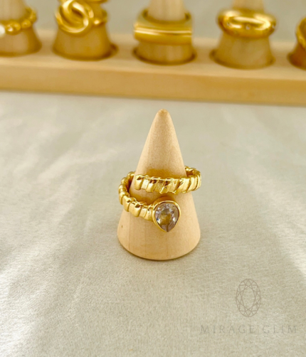 Pearl and Gold Swirl