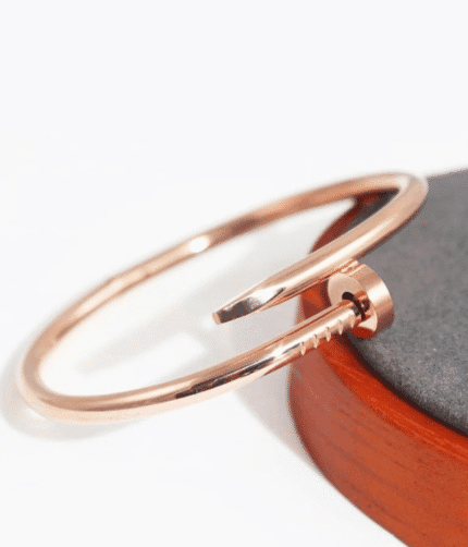 Nail cuff Rose gold