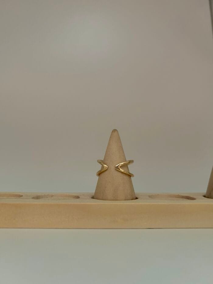 Cross or X ring Gold - Image 3