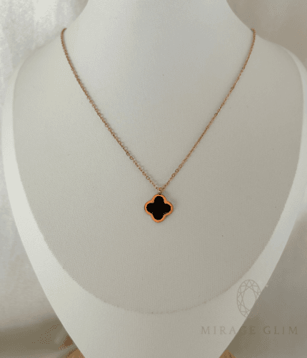 Zz Clover charm Necklace