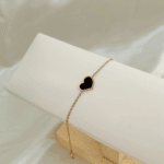 Curvy heart bracelet