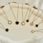 Reversible necklaces