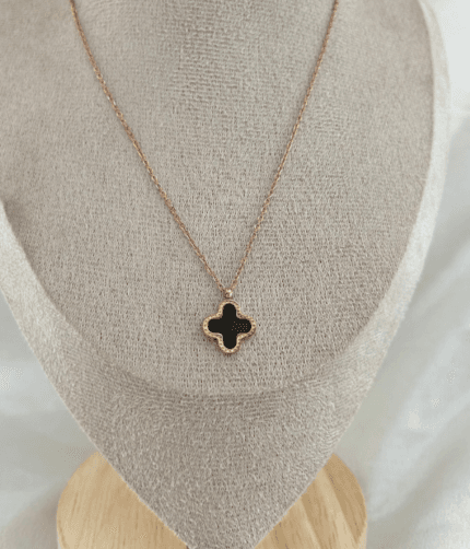 Zz Clover necklace