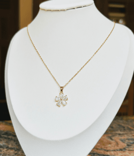 Flower necklace