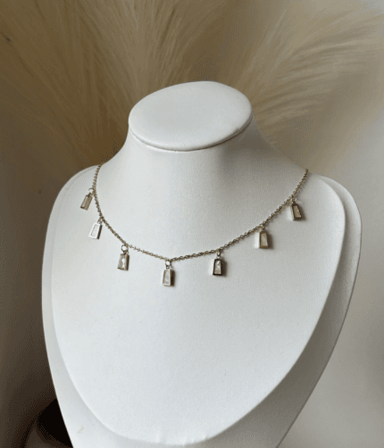 Hanging white necklace