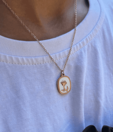Vintage rose necklace