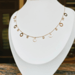 Charm round necklace