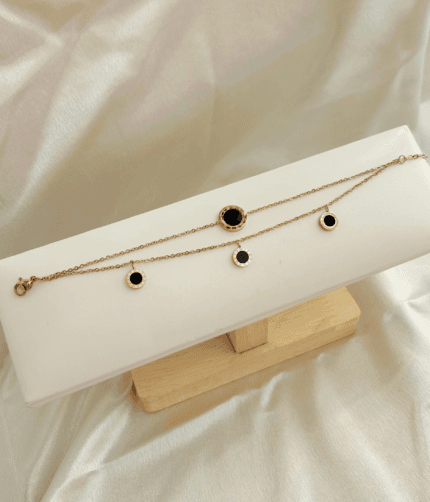 Round layered bracelet