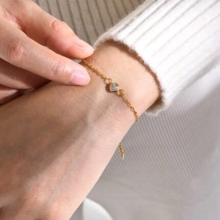 Dainty bracelet
