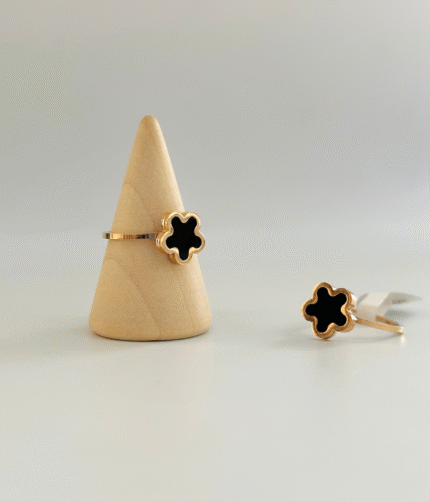 Flower ring