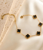 Clover bracelet Black