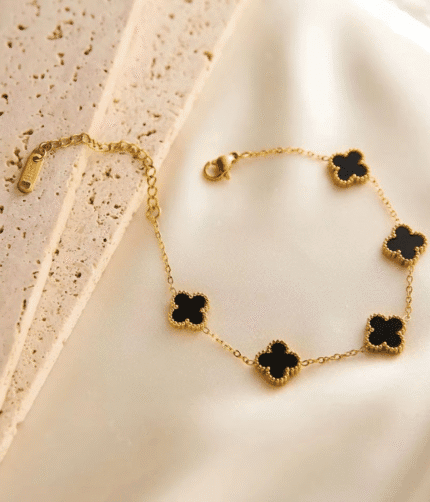 Clover bracelet Black