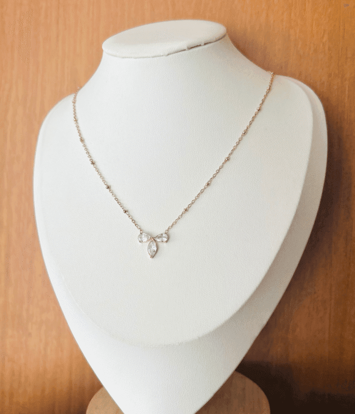 untitled-design-zip-13-1-6 Blossom Kiss - Image 1