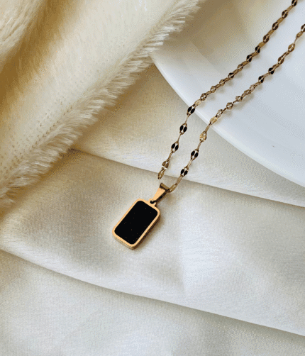 Zz Rectangle Necklace