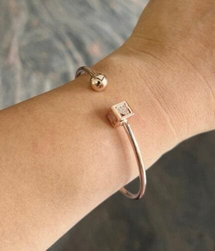 Zz Adjustable bangle