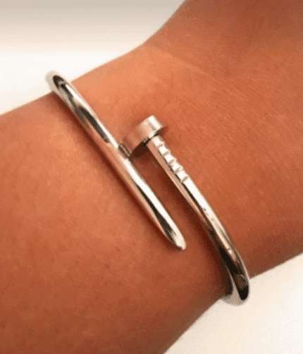 Nail cuff
