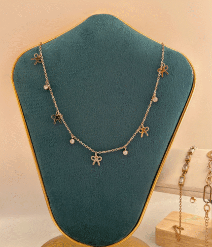 Bow charms necklace