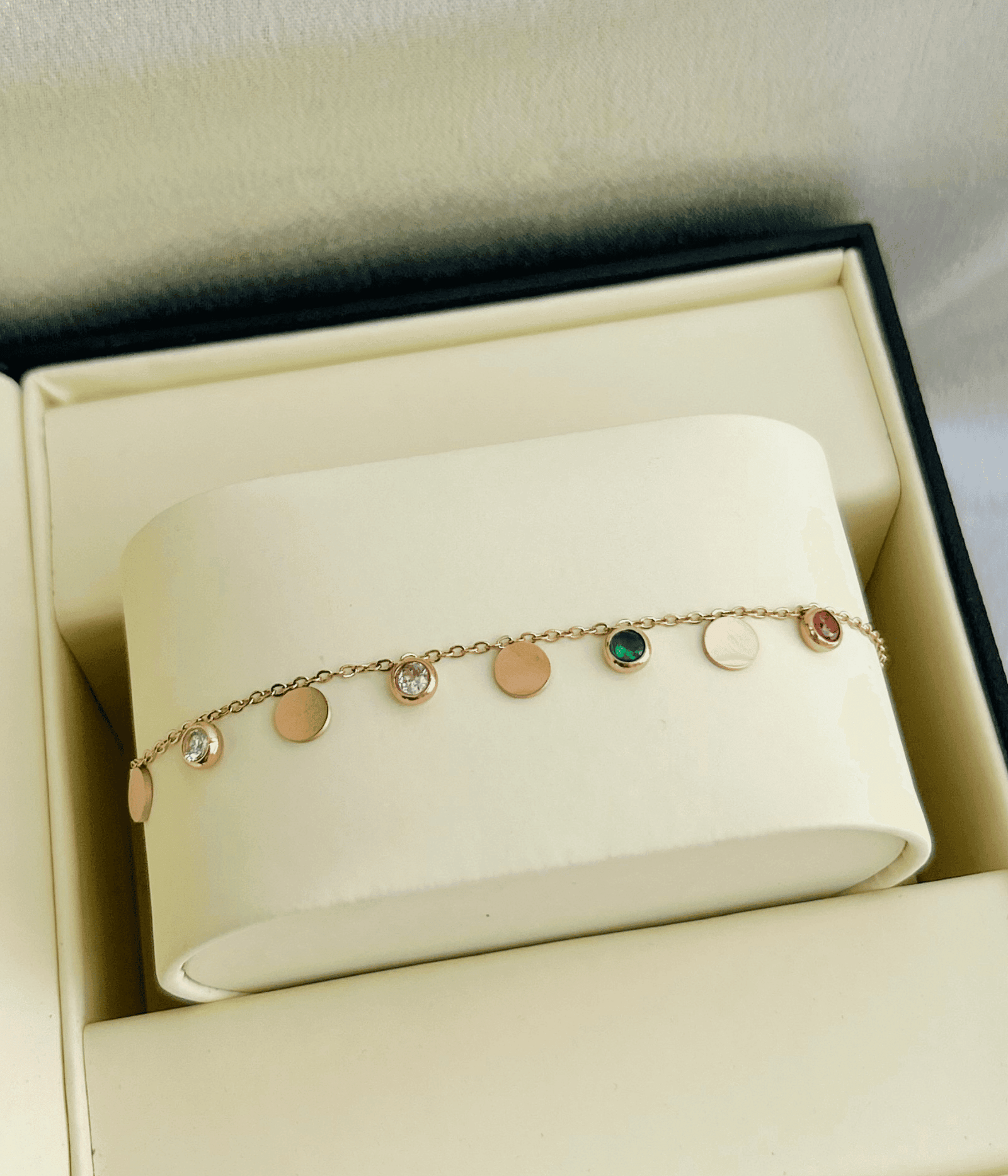 untitled-design-18-11 Petal shine - Image 1