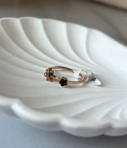 Flower ring