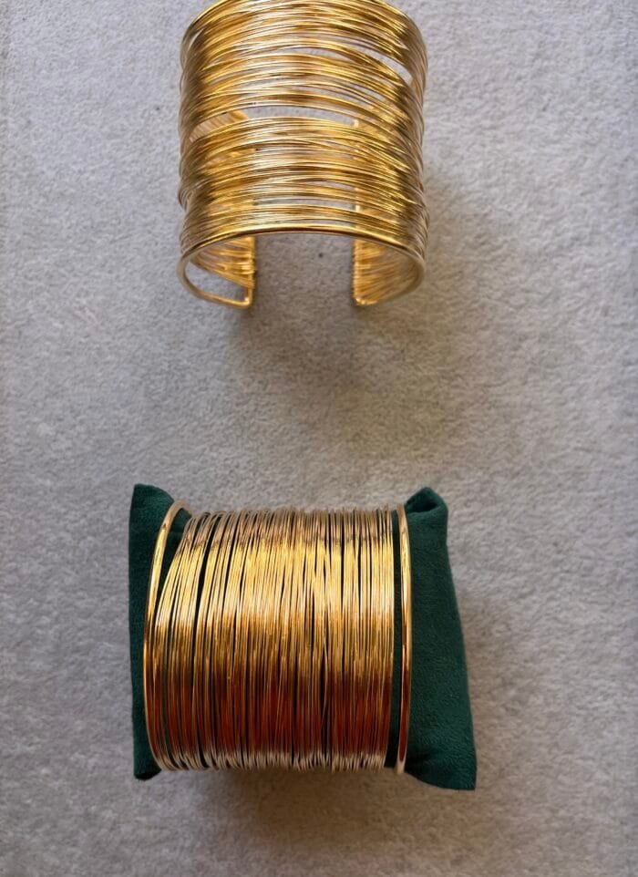 Adjustable cuff - Image 3